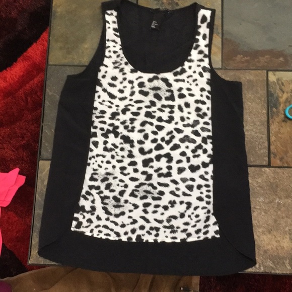 H&M Cheetah Print front tank top. Size 4 - Picture 1 of 7